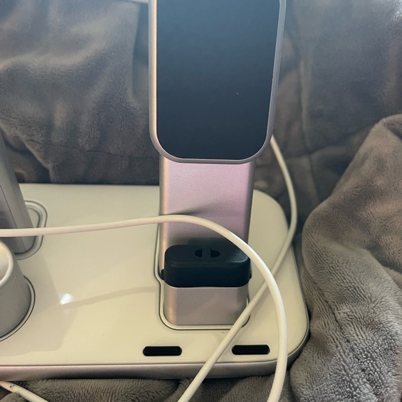 Multi Device Charging Dock - Picture 5 of 6